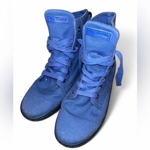 Blue Dr. Martens canvas hackney sz 6